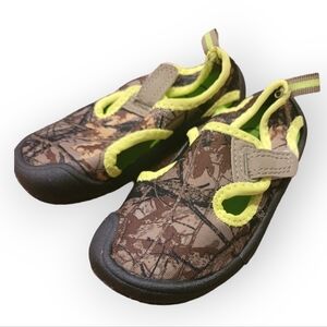 OP Size 5-6 Toddler Camo Water Shoes